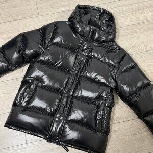 Aritzia High Gloss Black Super Puff - Medium